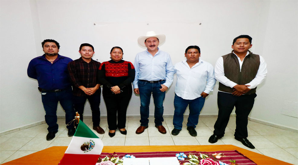 El secretario de Agricultura, Ganadería y Pesca, 