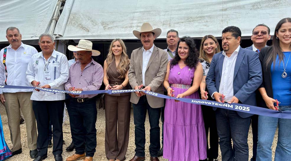 El Secretario de Agricultura, Ganadería y Pesca d