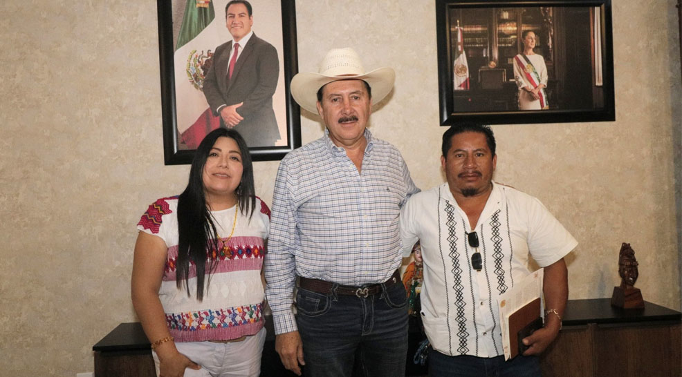 El secretario de Agricultura, Ganadería y Pesca, 