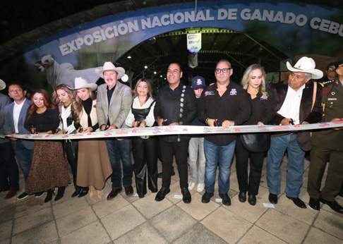 El secretario de Agricultura, Ganadería y Pesca, 