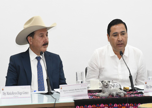 El secretario de Agricultura, Ganadería y Pesca, 